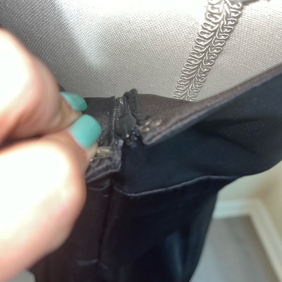 London Times Black Satin Cocktail Dress - Picture 3 of 11